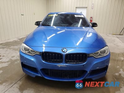 Piąte zdjęcie samochodu w środku: 2013 BMW 335 XI VIN:WBA3B9C59DF585664 - miniatura