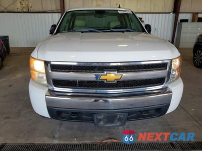 Piąte zdjęcie samochodu w środku: 2007 CHEVROLET SILVERADO K1500 VIN:1GCEK19067Z611990 - miniatura