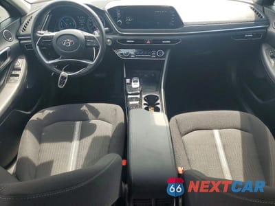 Zdjęcie 8 z 12 samochodu: 2023 HYUNDAI SONATA HYBRID SEL VIN:KMHL34JJ8PA081123 - miniatura