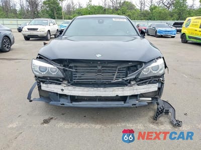 Piąte zdjęcie samochodu w środku: 2013 BMW 750 LXI VIN:WBAYF8C5XDD140107 - miniatura