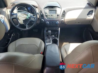 Zdjęcie 8 z 12 samochodu: 2015 HYUNDAI TUCSON SE VIN:KM8JU3AG1FU012807 - miniatura
