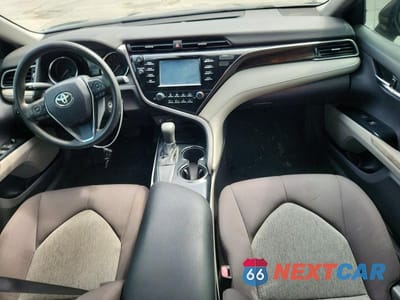 Zdjęcie 8 z 12 samochodu: 2019 TOYOTA CAMRY LE VIN:4T1B11HK7KU248920 - miniatura