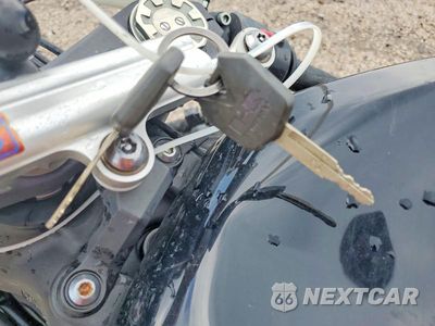 Zdjęcie 8 z 9 samochodu: 2011 KAWASAKI ZX600 R VIN:JKAZX4R13BA028002 - miniatura