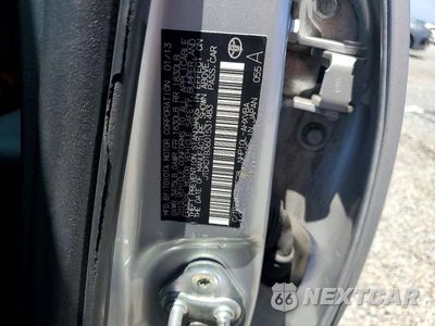 Zdjęcie 12 z 12 samochodu: 2013 TOYOTA PRIUS C VIN:JTDKDTB36D1531483 - miniatura