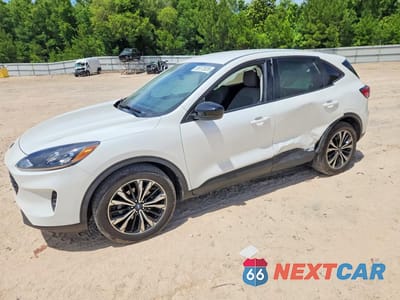 2021 FORD ESCAPE SE 1FMCU0G6XMUA11951 - główne zdjęcie licytacji z USA - miniatura