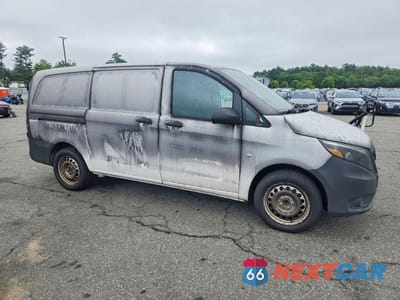Czwarte zdjęcie samochodu z boku: 2016 MERCEDES-BENZ METRIS DELIVERY VAN VIN:WD3PG2EA8G3189779 - miniatura