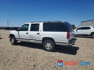 Drugie zdjęcie samochodu z przodu: 1999 CHEVROLET SUBURBAN K1500 VIN:3GNFK16R1XG264230 - miniatura