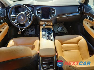 Zdjęcie 8 z 13 samochodu: 2016 VOLVO XC90 T6 VIN:YV4A22PK9G1069563 - miniatura