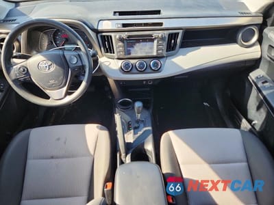 Zdjęcie 8 z 12 samochodu: 2015 TOYOTA RAV4 LE VIN:JTMBFREV0FD152393 - miniatura