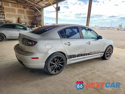 Trzecie zdjęcie samochodu z tyłu: 2005 MAZDA 3 S VIN:JM1BK123051251814 - miniatura