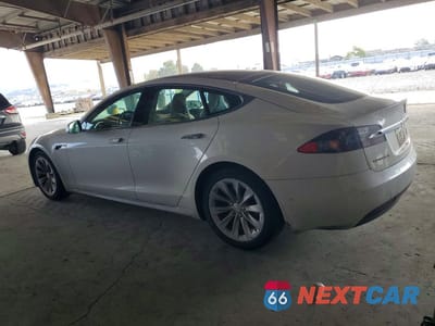 Drugie zdjęcie samochodu z przodu: 2017 TESLA MODEL S VIN:5YJSA1E2XHF190585 - miniatura