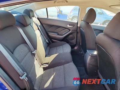 Zdjęcie 10 z 12 samochodu: 2017 KIA FORTE LX VIN:3KPFK4A76HE056499 - miniatura