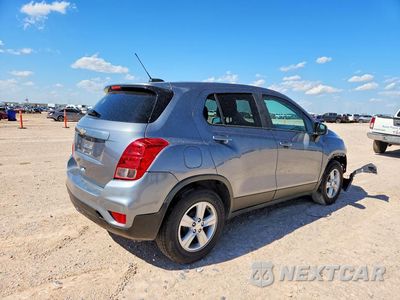 Trzecie zdjęcie samochodu z tyłu: 2020 CHEVROLET TRAX LS VIN:3GNCJKSB0LL333804 - miniatura