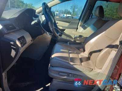 Zdjęcie 7 z 13 samochodu: 2012 HONDA ODYSSEY EXL VIN:5FNRL5H65CB041802 - miniatura