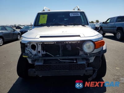Piąte zdjęcie samochodu w środku: 2008 TOYOTA FJ CRUISER BASE VIN:JTEBU11FX8K046629 - miniatura