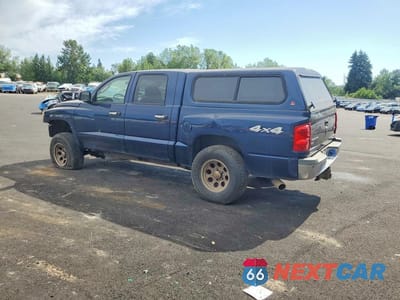 Drugie zdjęcie samochodu z przodu: 2005 DODGE DAKOTA QUAD SLT VIN:1D7HW48N15S288721 - miniatura