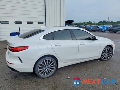 Trzecie zdjęcie samochodu z tyłu: 2021 BMW 228I VIN:WBA53AK08M7J56457 - miniatura