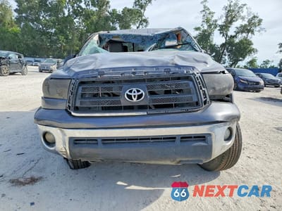 Piąte zdjęcie samochodu w środku: 2011 TOYOTA TUNDRA DOUBLE CAB SR5 VIN:5TFRY5F11BX112975 - miniatura