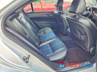 Zdjęcie 10 z 12 samochodu: 2007 MERCEDES-BENZ S 550 VIN:WDDNG71X37A033297 - miniatura