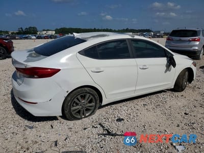 Trzecie zdjęcie samochodu z tyłu: 2018 HYUNDAI ELANTRA VALUE EDITION VIN:5NPD84LF2JH273723 - miniatura