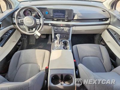 Zdjęcie 8 z 13 samochodu: 2023 KIA CARNIVAL LX VIN:KNDNB4H3XP6203989 - miniatura