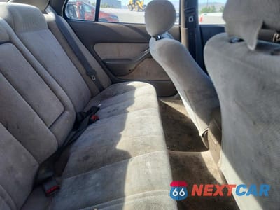 Zdjęcie 10 z 12 samochodu: 1996 TOYOTA CAMRY LE VIN:JT2BG12KXT0346644 - miniatura
