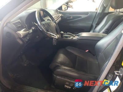 Zdjęcie 7 z 13 samochodu: 2014 LEXUS LS 460L VIN:JTHDL5EF8E5006141 - miniatura
