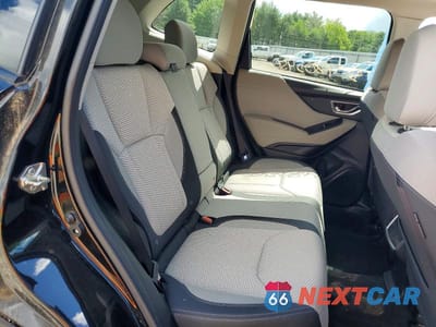 Zdjęcie 11 z 13 samochodu: 2019 SUBARU FORESTER PREMIUM VIN:JF2SKAEC8KH459939 - miniatura
