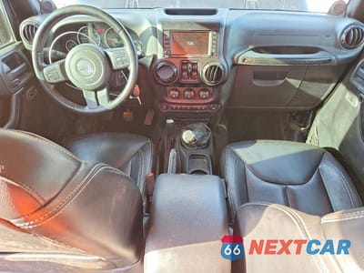 Zdjęcie 8 z 12 samochodu: 2014 JEEP WRANGLER UNLIMITED SAHARA VIN:1C4BJWEG9EL118388 - miniatura