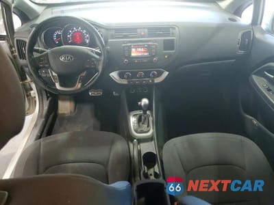 Zdjęcie 8 z 12 samochodu: 2015 KIA RIO 5-DOOR SX VIN:KNADN5A32F6459591 - miniatura