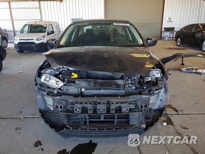 Piąte zdjęcie samochodu w środku: 2018 FORD FOCUS SE VIN:1FADP3FEXJL205204 - miniatura