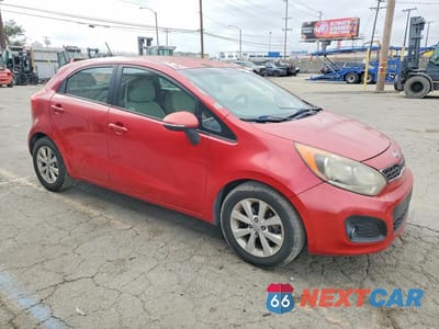 Czwarte zdjęcie samochodu z boku: 2012 KIA RIO 5-DOOR EX VIN:KNADN5A32C6039812 - miniatura