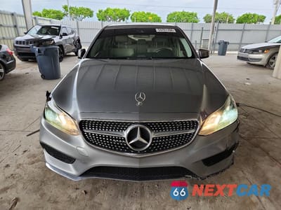 Piąte zdjęcie samochodu w środku: 2014 MERCEDES-BENZ E 350 VIN:WDDHF5KB7EA872020 - miniatura