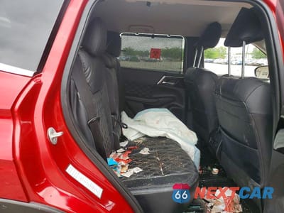 Zdjęcie 11 z 14 samochodu: 2023 MITSUBISHI OUTLANDER SEL VIN:JA4T5VA99PZ062876 - miniatura