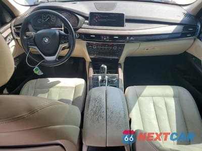 Zdjęcie 8 z 13 samochodu: 2015 BMW X5 XDRIVE35I VIN:5UXKR0C5XF0P11234 - miniatura