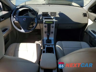 Zdjęcie 8 z 13 samochodu: 2011 VOLVO S40 T5 VIN:YV1672MS6B2534991 - miniatura