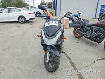 Drugie zdjęcie samochodu z przodu: 2013 HONDA PCX 150 VIN:MLHKF121XD5001388 - miniatura