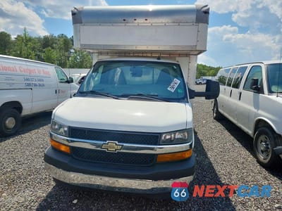 Piąte zdjęcie samochodu w środku: 2018 CHEVROLET EXPRESS BOX TRUCK VIN:1HA6GVCG1JN001590 - miniatura