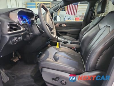 Zdjęcie 7 z 14 samochodu: 2026 CHRYSLER PACIFICA SELECT VIN:2C4RC1BG0TR156497 - miniatura