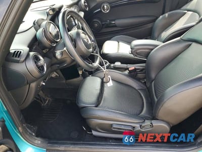 Zdjęcie 7 z 12 samochodu: 2017 MINI COOPER S VIN:WMWWG9C30H3C82120 - miniatura