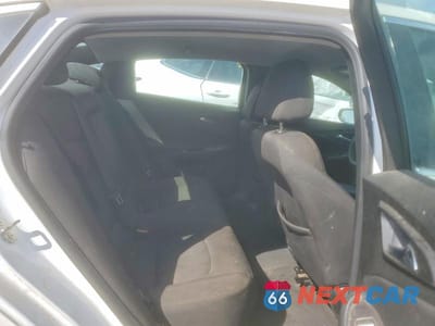 Zdjęcie 10 z 13 samochodu: 2018 CHEVROLET MALIBU LT VIN:1G1ZD5ST3JF268256 - miniatura