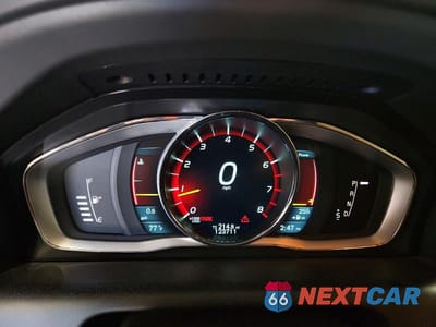 Zdjęcie 9 z 14 samochodu: 2014 VOLVO XC60 3.2 VIN:YV4952DLXE2508073 - miniatura