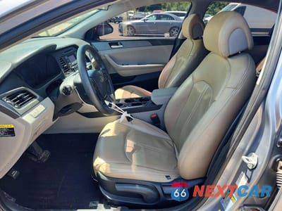 Zdjęcie 7 z 12 samochodu: 2017 HYUNDAI SONATA SE VIN:5NPE24AF2HH493771 - miniatura