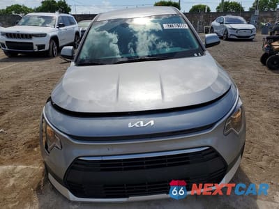 Piąte zdjęcie samochodu w środku: 2026 KIA NIRO LX VIN:KNDCP3LE2T5328447 - miniatura