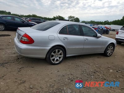 Trzecie zdjęcie samochodu z tyłu: 2008 MERCEDES-BENZ E 350 4MATIC VIN:WDBUF87X58B205149 - miniatura