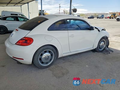 Trzecie zdjęcie samochodu z tyłu: 2012 VOLKSWAGEN BEETLE VIN:3VWJX7AT1CM638144 - miniatura