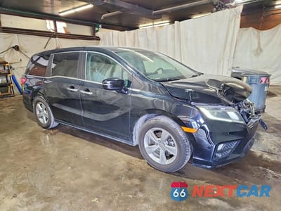 Czwarte zdjęcie samochodu z boku: 2018 HONDA ODYSSEY EXL VIN:5FNRL6H7XJB027793 - miniatura