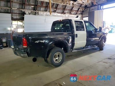 Trzecie zdjęcie samochodu z tyłu: 2003 FORD F350 SUPER DUTY VIN:1FTWW33P63EC12458 - miniatura