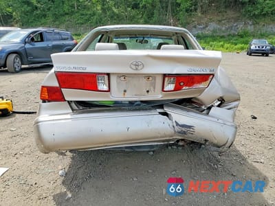 Zdjęcie 6 z 12 samochodu: 2001 TOYOTA CAMRY LE VIN:4T1BG22K01U851980 - miniatura