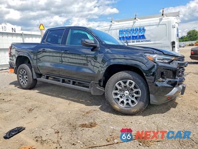 Czwarte zdjęcie samochodu z boku: 2026 CHEVROLET COLORADO Z71 VIN:1GCPTDEK7T1201478 - miniatura